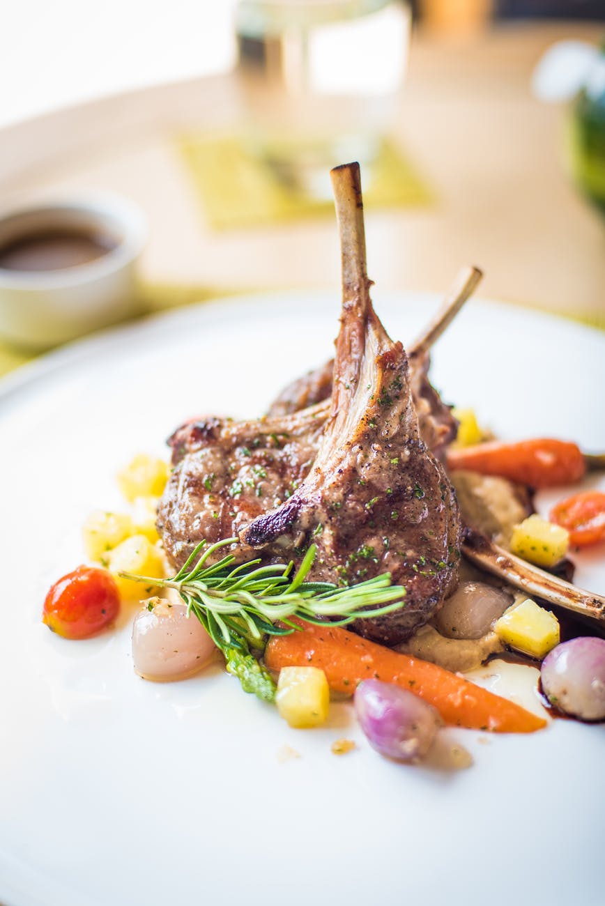 BBQ-Grilled Tomahawk Steak