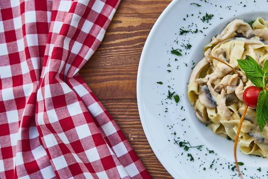 Carbonara with Garlic Mushrooms